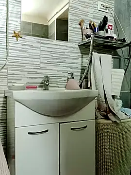 Snapshot of AlexandruCsaba chatting on February 10, 9:15 pm AlexandruCsaba online show from February 10, 9:15 pm