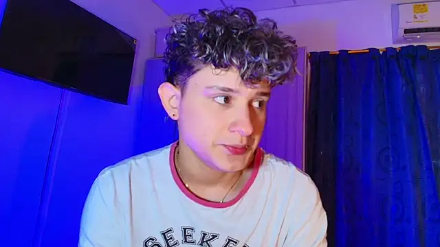 Nathan Bluee online show from April 24, 4:09 pm