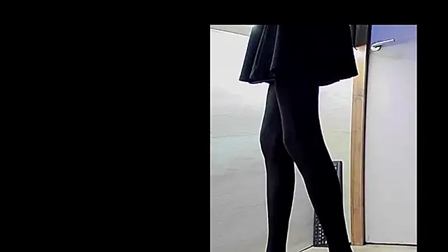 FLakiReve online show from February 17, 11:36 pm