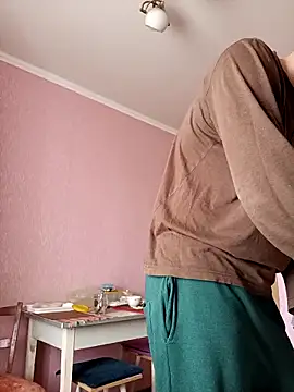 Pineapple04 online show from October 10, 6:18 am