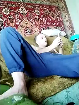 Pineapple04 online show from January 4, 12:27 pm