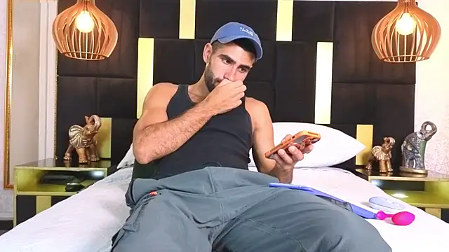 Ethan  Walker online show from November 19, 8:41 pm