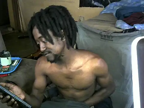 Snapshot of Hentaii001 chatting on September 17, 6:58 am Hentaii001 online show from September 17, 6:58 am