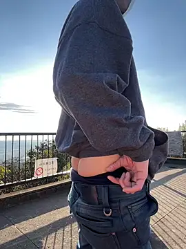 takuyapp online show from February 16, 10:43 pm