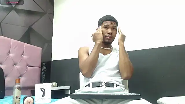 man black hot23 online show from December 10, 7:54 pm