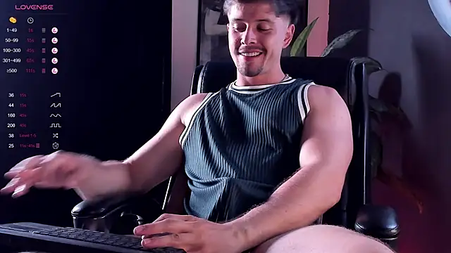 Snapshot of ADAM_BOUTON_ chatting on January 23, 10:22 pm ADAM BOUTON  online show from January 23, 10:22 pm