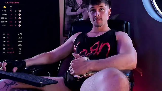 Snapshot of ADAM_BOUTON_ chatting on January 24, 10:30 pm ADAM BOUTON  online show from January 24, 10:30 pm