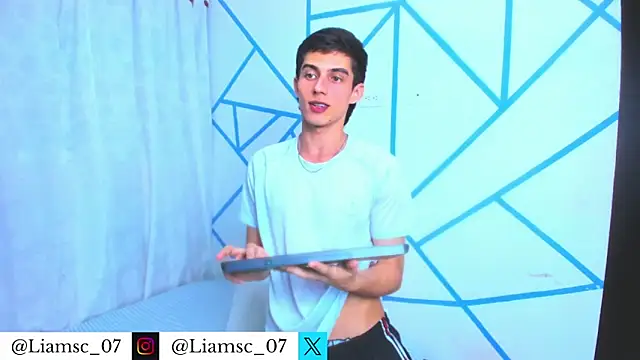 liam scott77 online show from November 24, 1:39 am