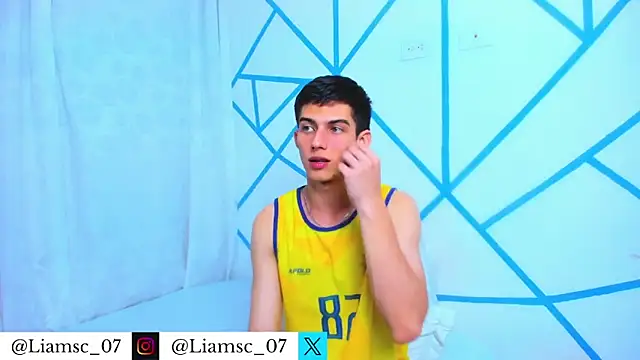 liam scott77 online show from December 17, 1:24 am