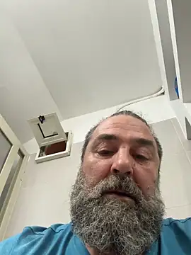 Snapshot of ros217 chatting on September 30, 3:15 pm ros217 online show from September 30, 3:15 pm