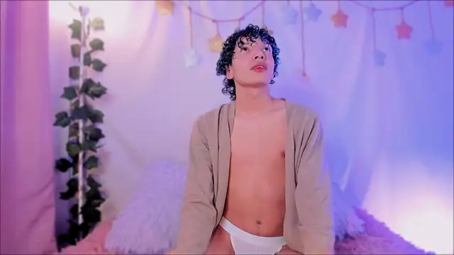 Im Alejo online show from December 18, 1:34 am