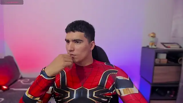 JamesGraay online show from January 18, 7:54 am