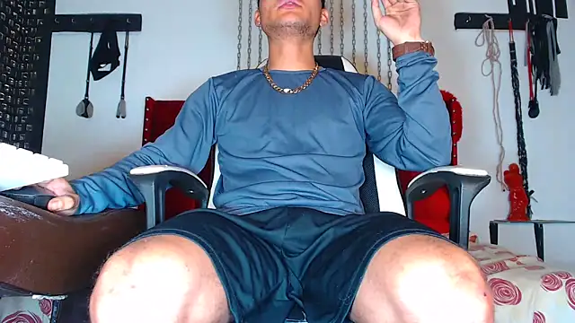 RandyAA D online show from February 4, 3:33 am