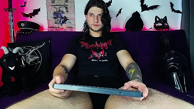 blckwolf 6 online show from December 14, 5:20 pm