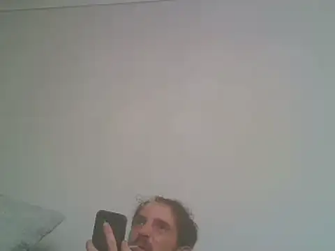Snapshot of PocoLoco420 chatting on October 28, 2:25 am PocoLoco420 online show from October 28, 2:25 am