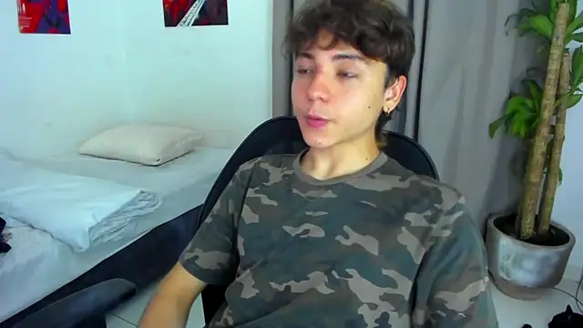 Joe23   online show from December 18, 5:36 am