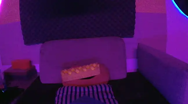 thesummerboy online show from January 23, 11:15 am