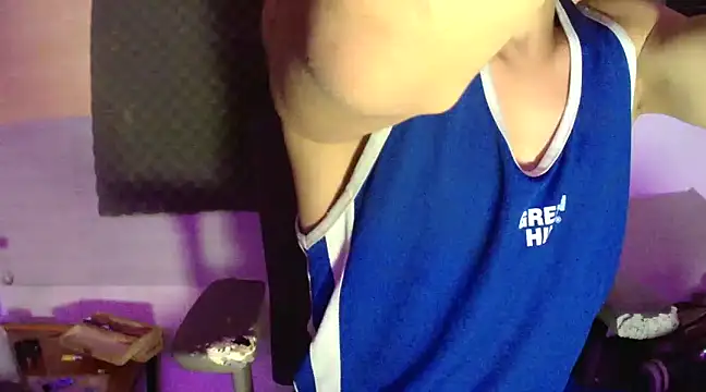 thesummerboy online show from February 11, 11:10 am