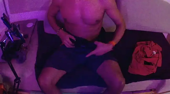 thesummerboy online show from January 29, 5:19 am