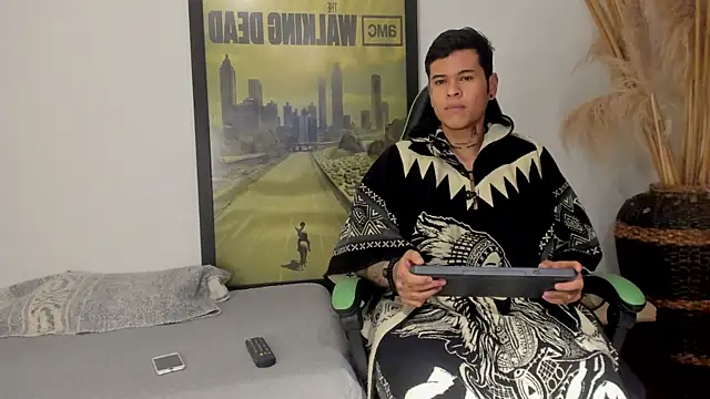 jamesinked  online show from January 11, 10:57 pm