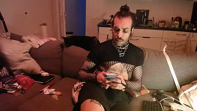 P4RtYBOII92 online show from January 31, 11:03 pm