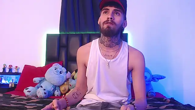 Brutal Sex Fucking online show from March 18, 7:22 pm