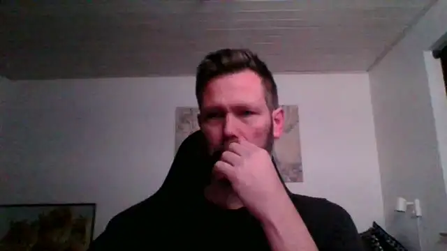 Snapshot of Gotta1 chatting on March 2, 9:41 pm Gotta1 online show from March 2, 9:41 pm