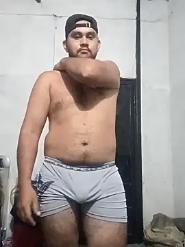 travieso2893 online show from February 12, 3:12 am