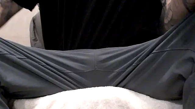 Snapshot of JohnnyKorrupt_ chatting on October 24, 9:33 am JohnnyKorrupt online show from October 24, 9:33 am