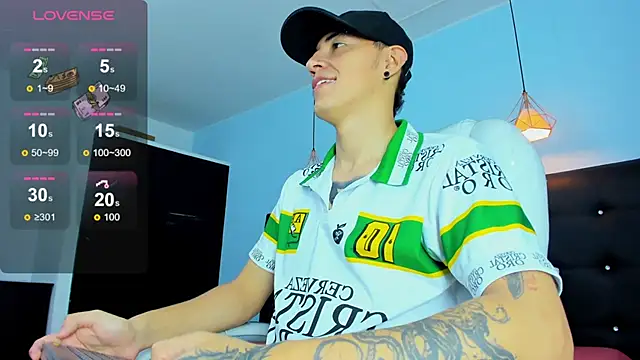 Lobo 17  online show from December 4, 3:46 am