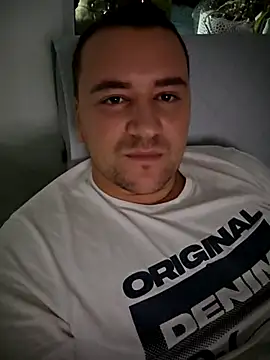 Snapshot of KarlosCarutox chatting on October 9, 4:34 pm KarlosCarutox online show from October 9, 4:34 pm