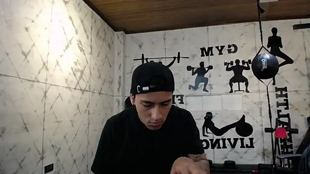 Andy Joy  online show from October 21, 11:24 am