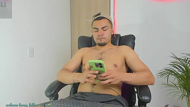 kalivan voinesscu online show from February 24, 8:48 am