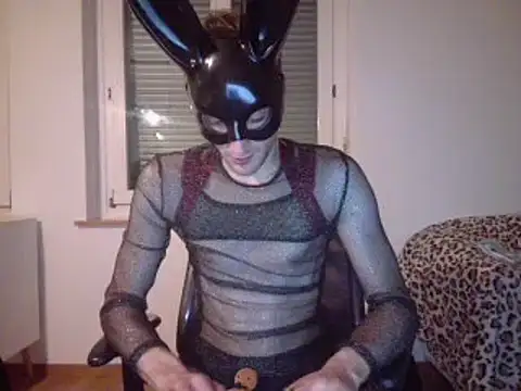 Angelbunn online show from December 4, 8:29 pm