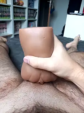 mattarm3122 online show from November 13, 1:05 pm