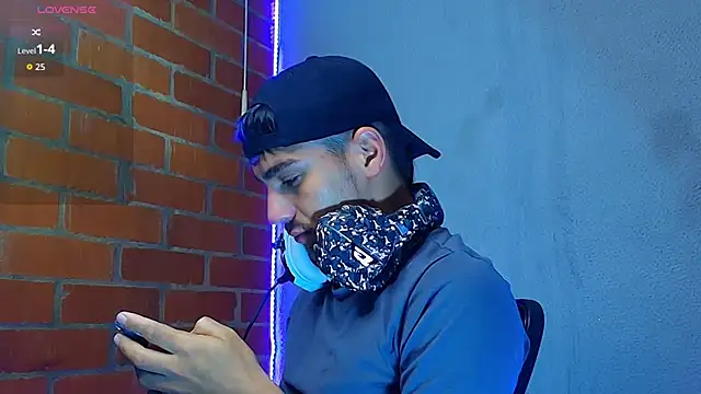 Leandro valenzuela online show from November 28, 6:38 am