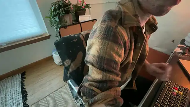 RuffClvb online show from February 28, 1:54 pm