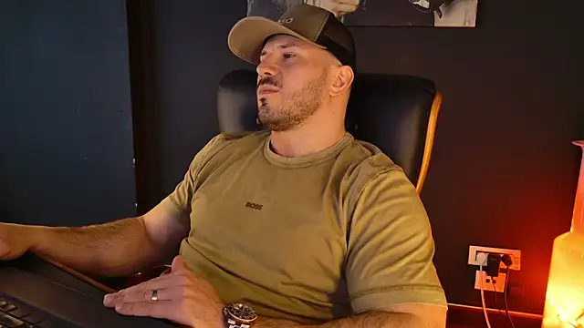 AngeloEric online show from February 12, 11:38 am