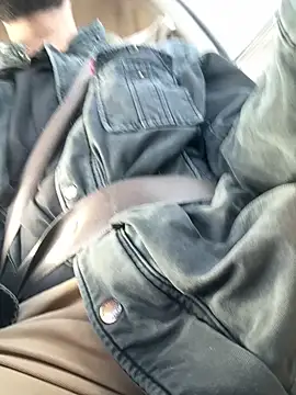 Snapshot of indosmoke chatting on October 9, 4:01 pm indosmoke online show from October 9, 4:01 pm