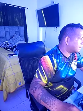 Snapshot of siatodo02 chatting on January 4, 9:41 pm siatodo02 online show from January 4, 9:41 pm