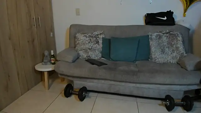 julian wallace online show from November 28, 6:21 pm