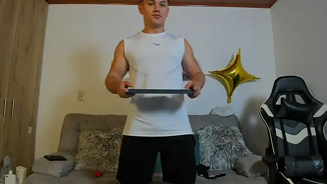 julian wallace online show from September 15, 2:18 pm