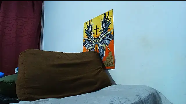 Thomass00 online show from February 4, 11:55 pm