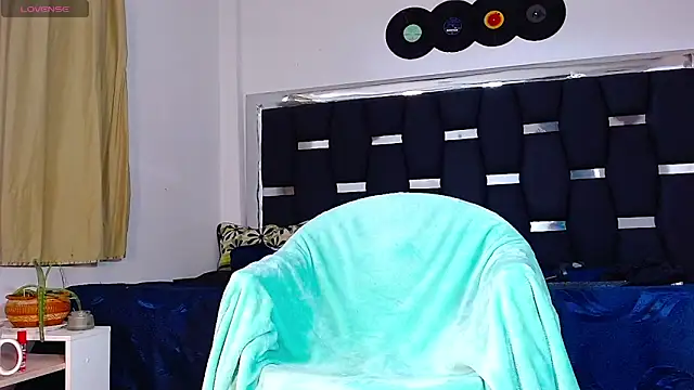 Snapshot of RyanRizzo chatting on February 13, 2:31 pm RyanRizzo online show from February 13, 2:31 pm