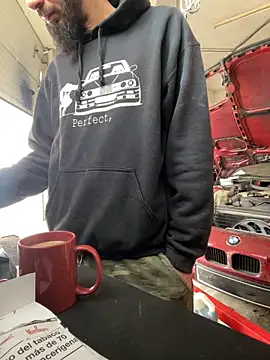 donnuozfutura online show from February 20, 9:22 am