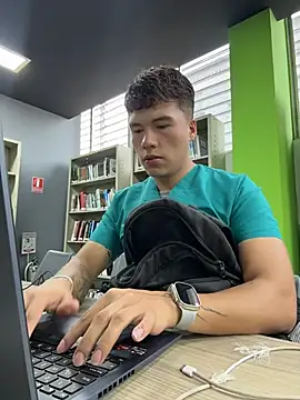 Logan smith1 online show from March 2, 7:43 pm