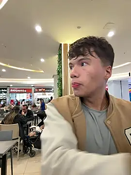 Logan smith1 online show from February 13, 7:30 pm