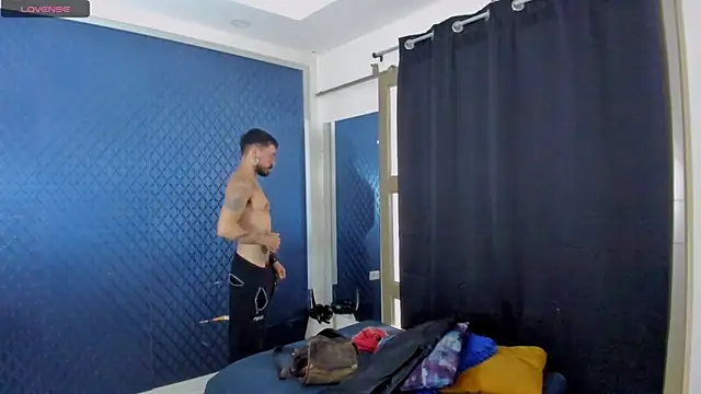 leondevereda online show from January 9, 7:40 pm