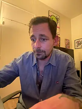 Snapshot of defbond420 chatting on October 25, 10:55 pm defbond420 online show from October 25, 10:55 pm