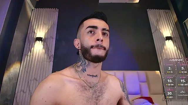 Marcelo ruiz  online show from December 15, 2:08 am